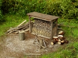 Woodshed with tools 1:120 (kit)