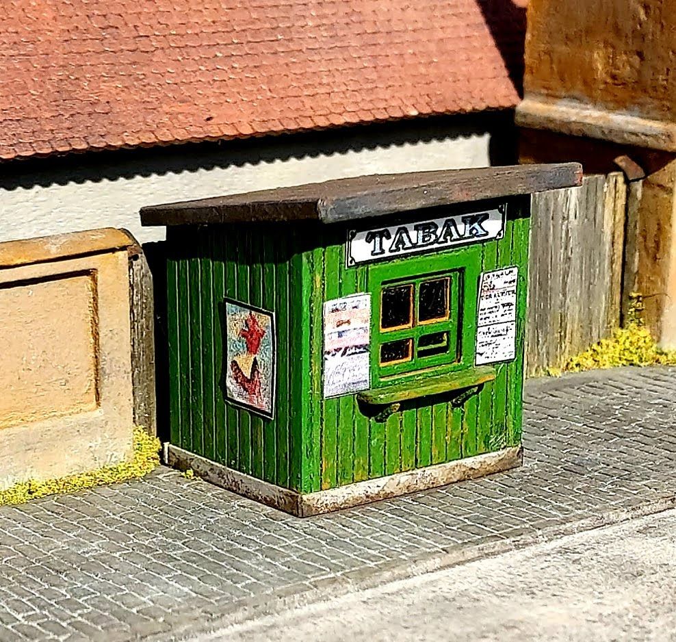 Wooden kiosk (N-scale kit)