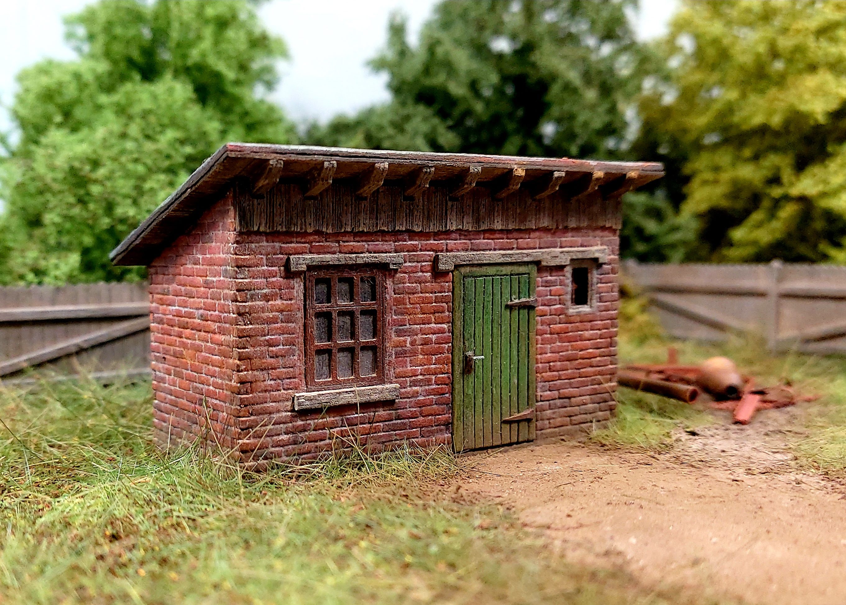 Brick shed  1:160 (kit)