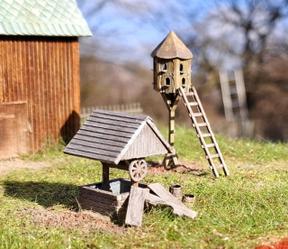 Rustic Well and Dovecote – Kit (N)