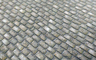 Straight Street - Cobblestone with 2 canal covers 1:45